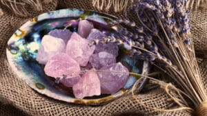 meditate with rose quartz